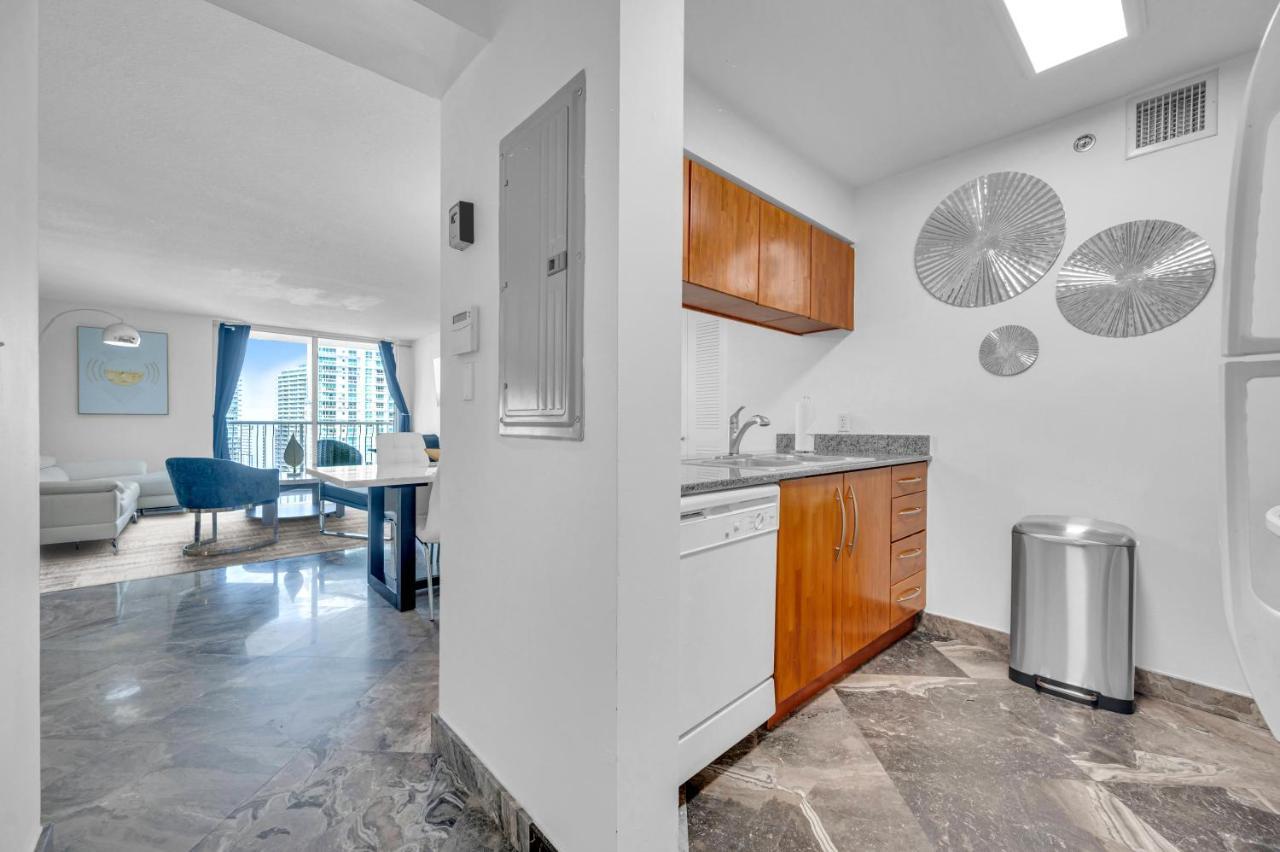 Luxury 2 Bedrooms Brickell Bay Apartment Miami Bagian luar foto